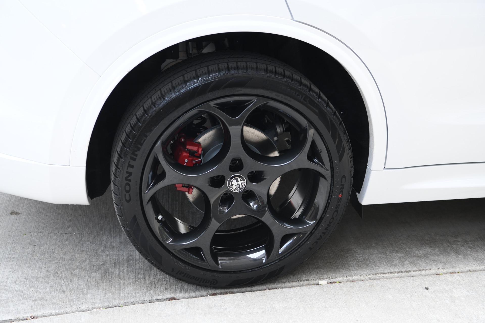 New 2023 Alfa Romeo Stelvio Veloce | St. Petersburg, FL