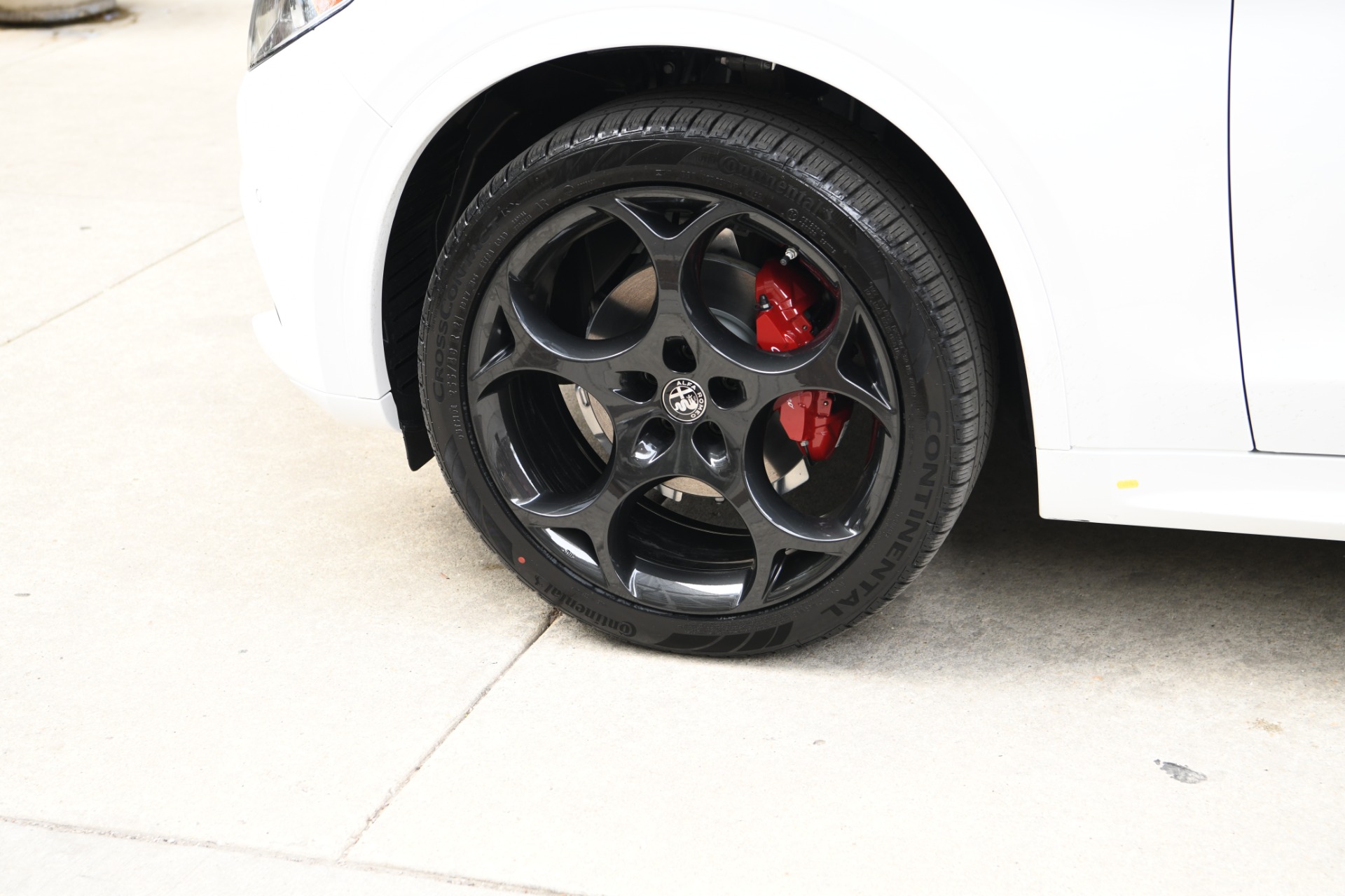 New 2023 Alfa Romeo Stelvio Veloce | St. Petersburg, FL