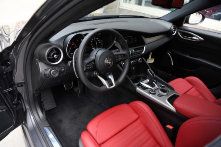 New 2023 Alfa Romeo Giulia Veloce | Chicago, IL