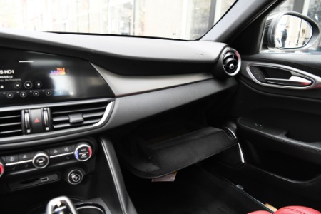 New 2023 Alfa Romeo Giulia Veloce | Chicago, IL