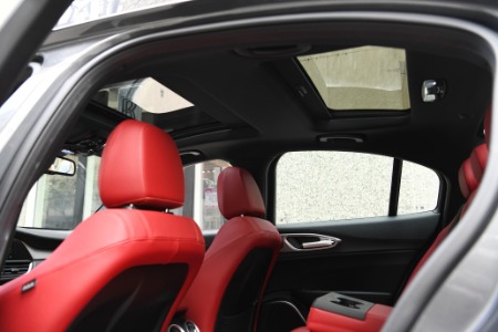 New 2023 Alfa Romeo Giulia Veloce | Chicago, IL