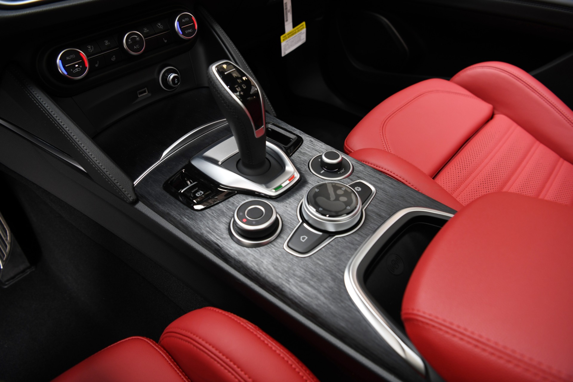 New 2023 Alfa Romeo Stelvio Sprint | St. Petersburg, FL