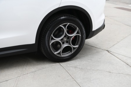 New 2023 Alfa Romeo Stelvio Sprint | Chicago, IL
