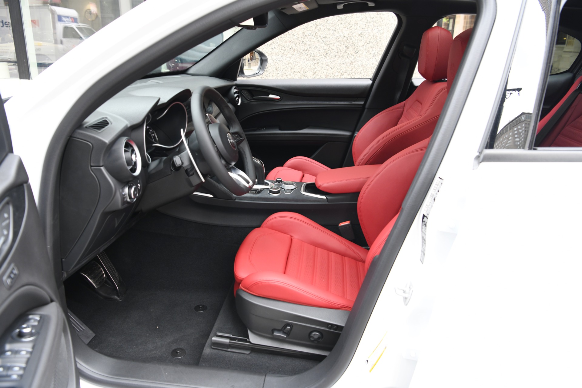 New 2023 Alfa Romeo Stelvio Sprint | St. Petersburg, FL