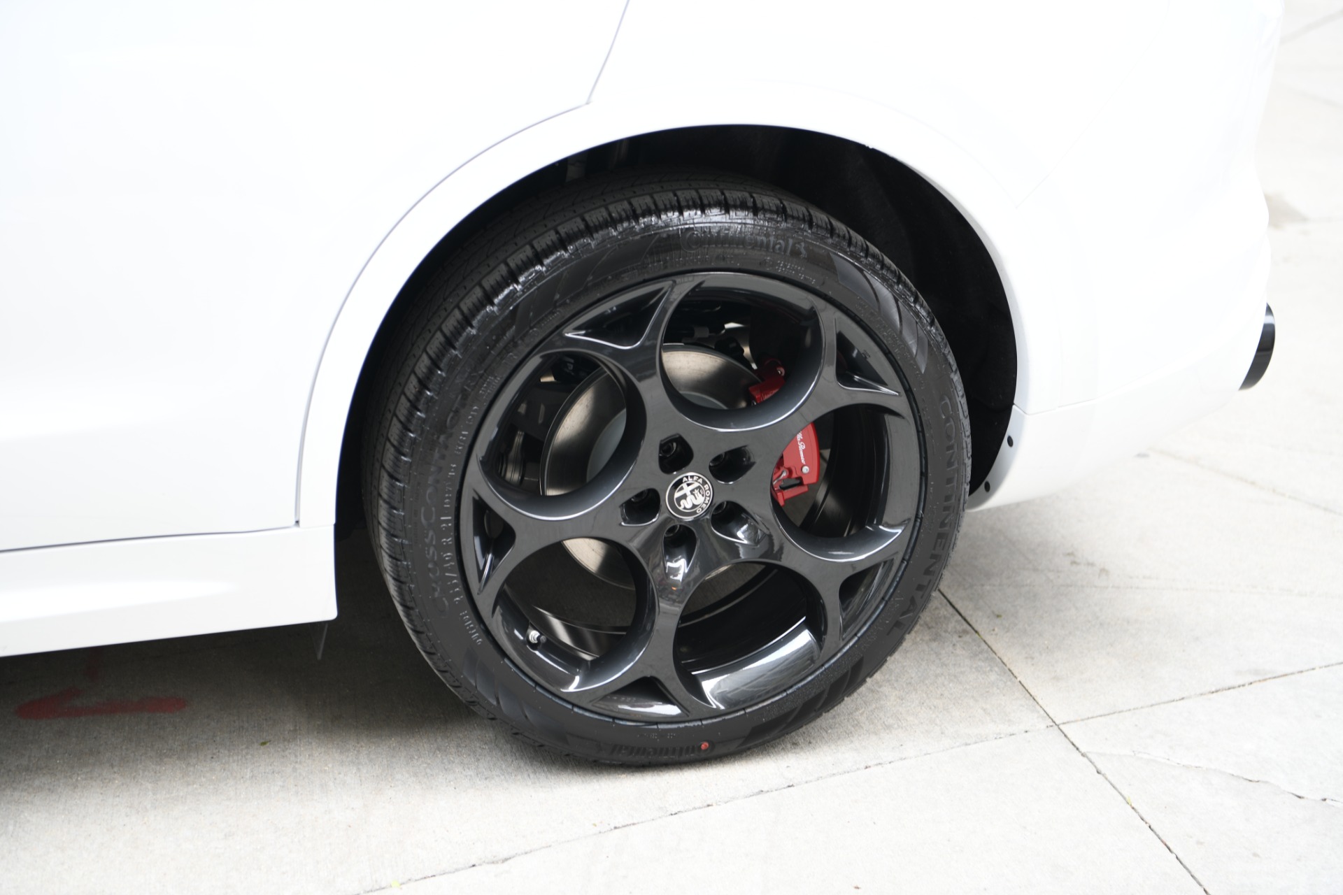 New 2023 Alfa Romeo Stelvio Veloce | St. Petersburg, FL