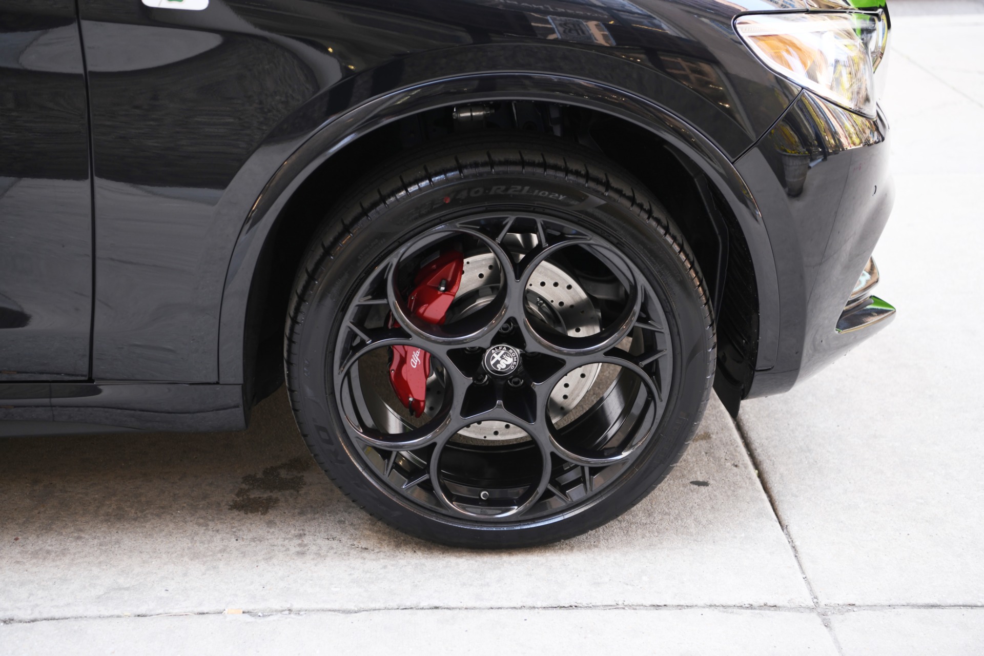 New 2023 Alfa Romeo Stelvio Quadrifoglio | St. Petersburg, FL