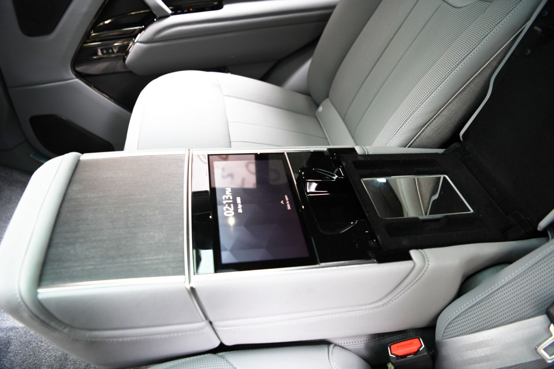 Used 2023 Land Rover Range Rover P530 SV LWB | St. Petersburg, FL