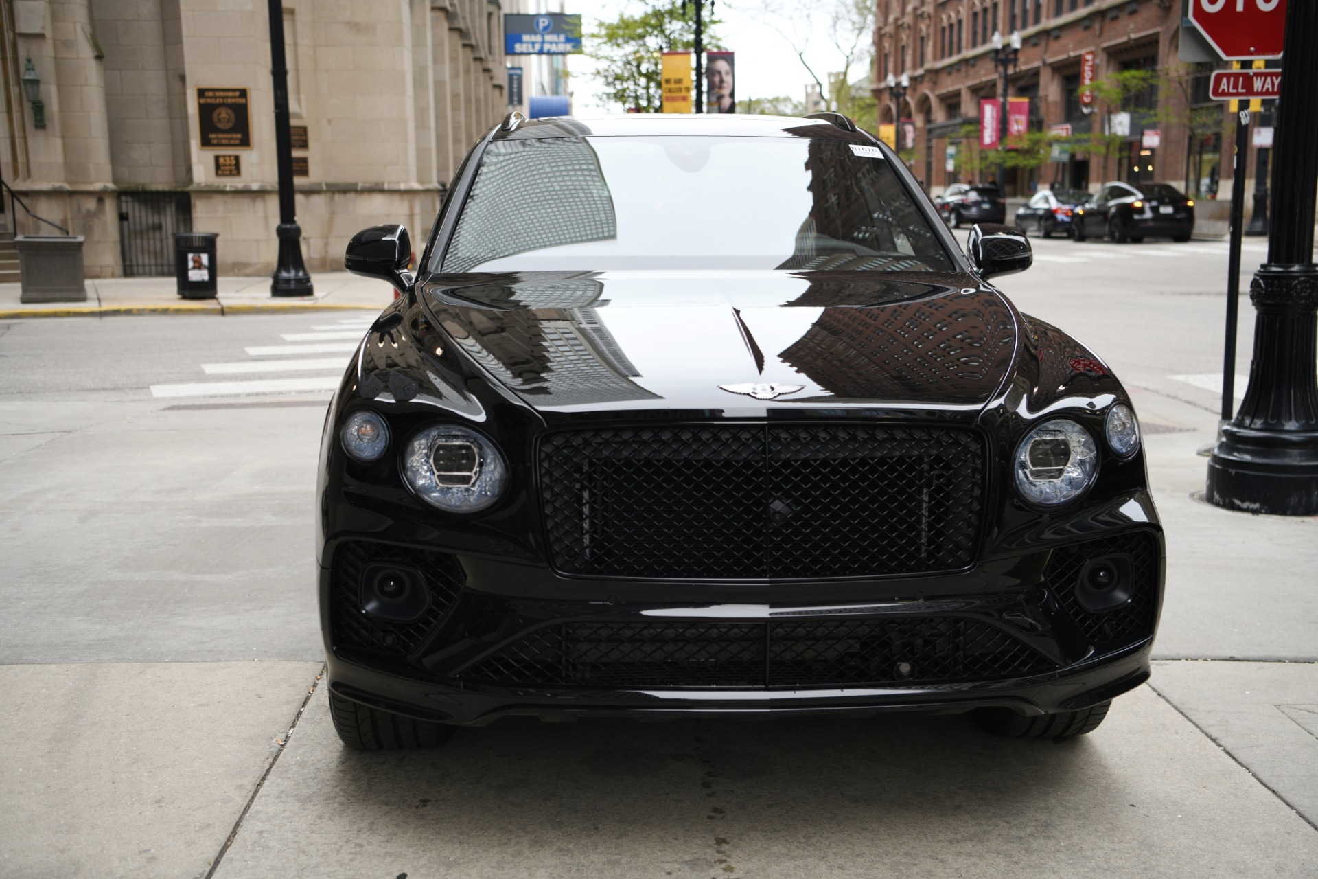 New 2023 Bentley Bentayga V8 | Chicago, IL
