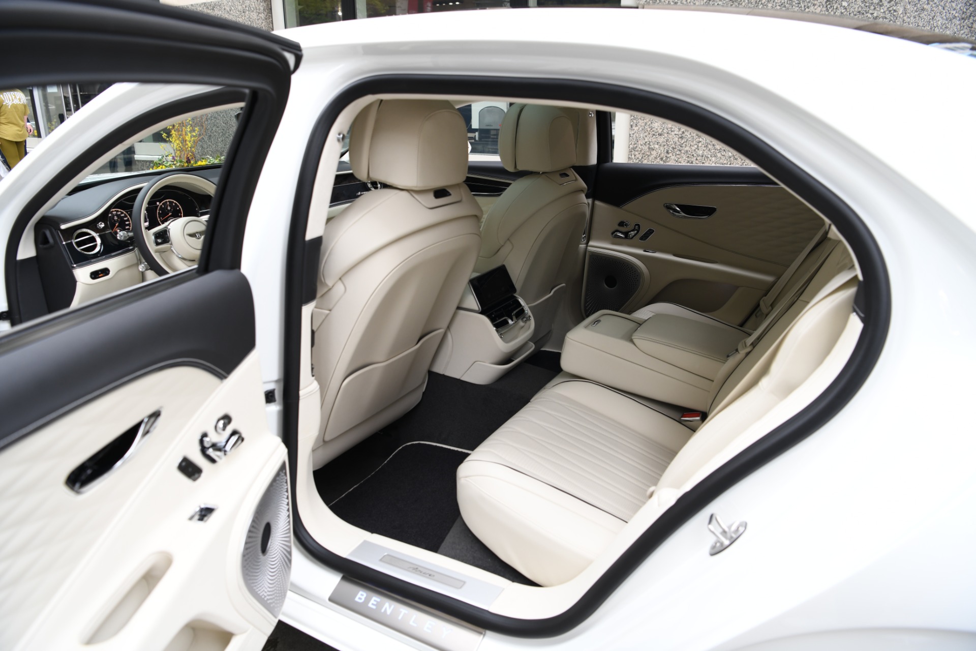 New 2023 Bentley Flying Spur Azure V8 | St. Petersburg, FL