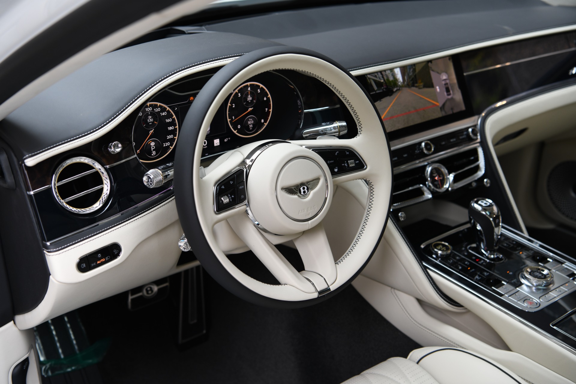 New 2023 Bentley Flying Spur Azure V8 | St. Petersburg, FL
