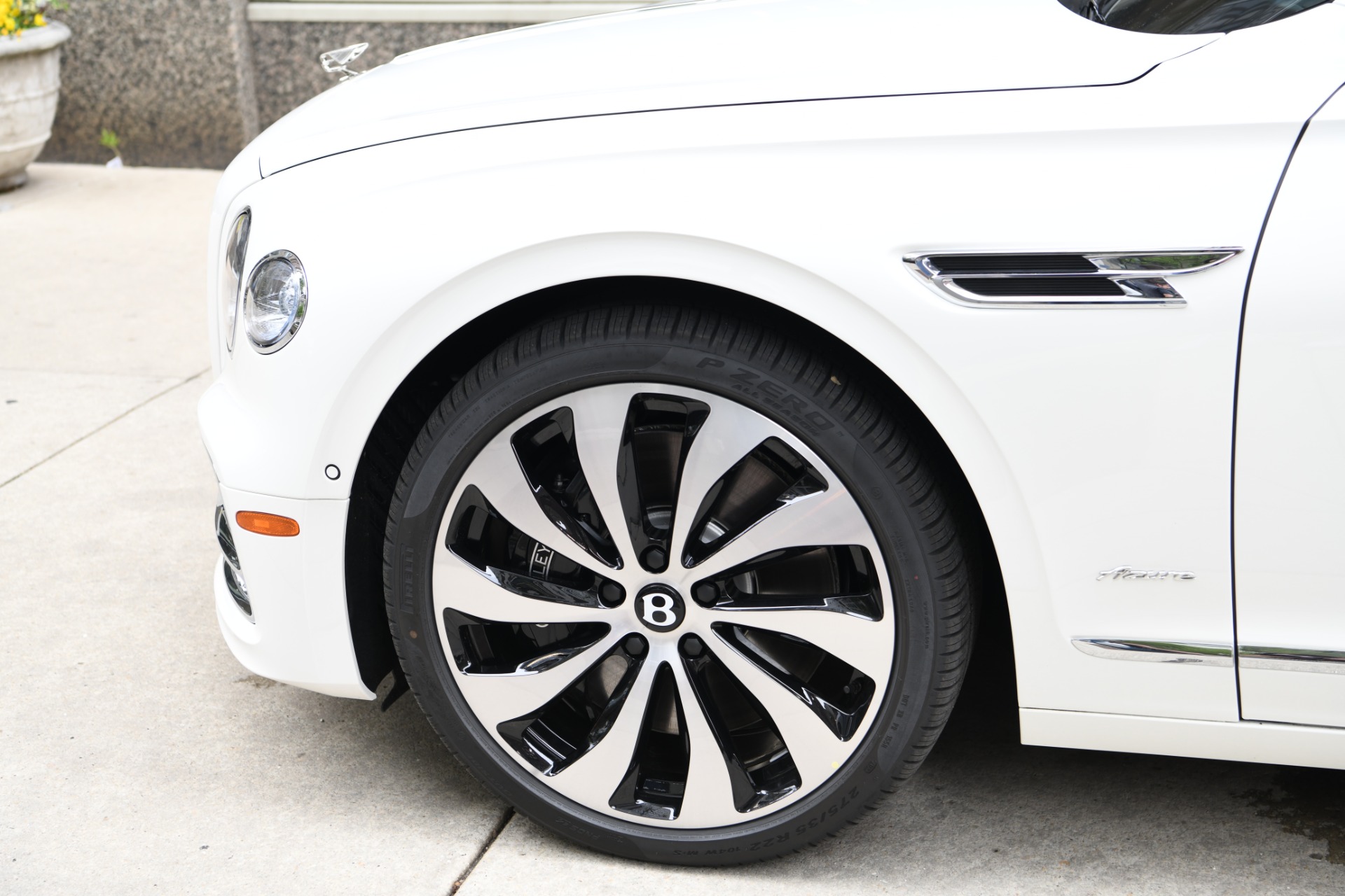 New 2023 Bentley Flying Spur Azure V8 | St. Petersburg, FL