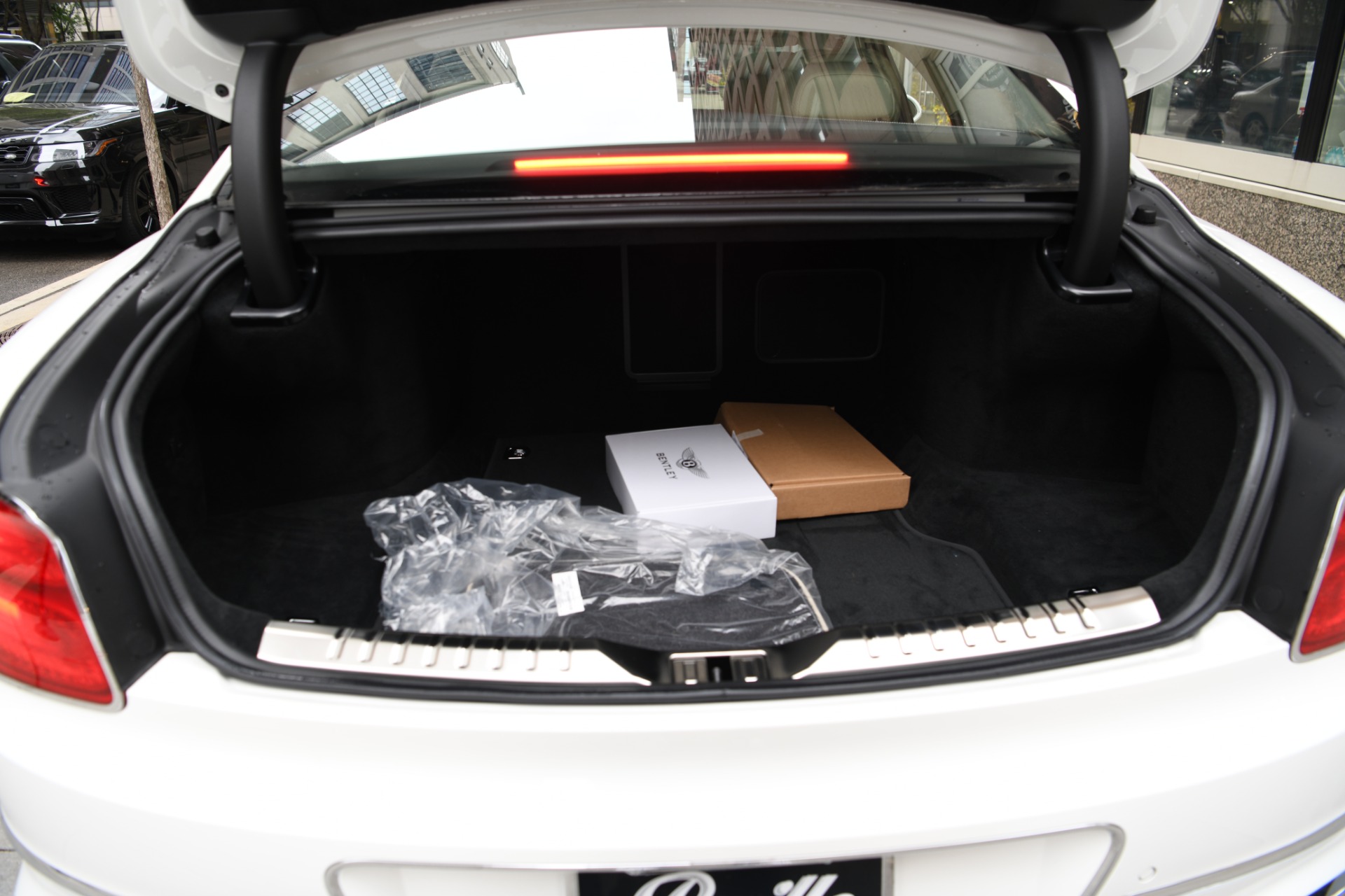 New 2023 Bentley Flying Spur Azure V8 | St. Petersburg, FL