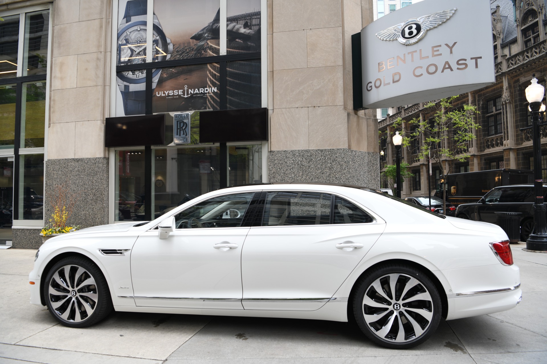 New 2023 Bentley Flying Spur Azure V8 | St. Petersburg, FL