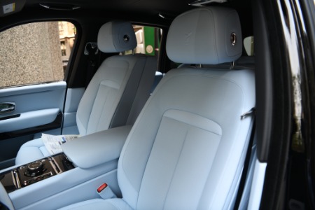 New 2023 Rolls-Royce Black Badge Cullinan  | Chicago, IL