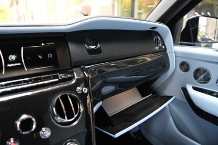 New 2023 Rolls-Royce Black Badge Cullinan  | Chicago, IL