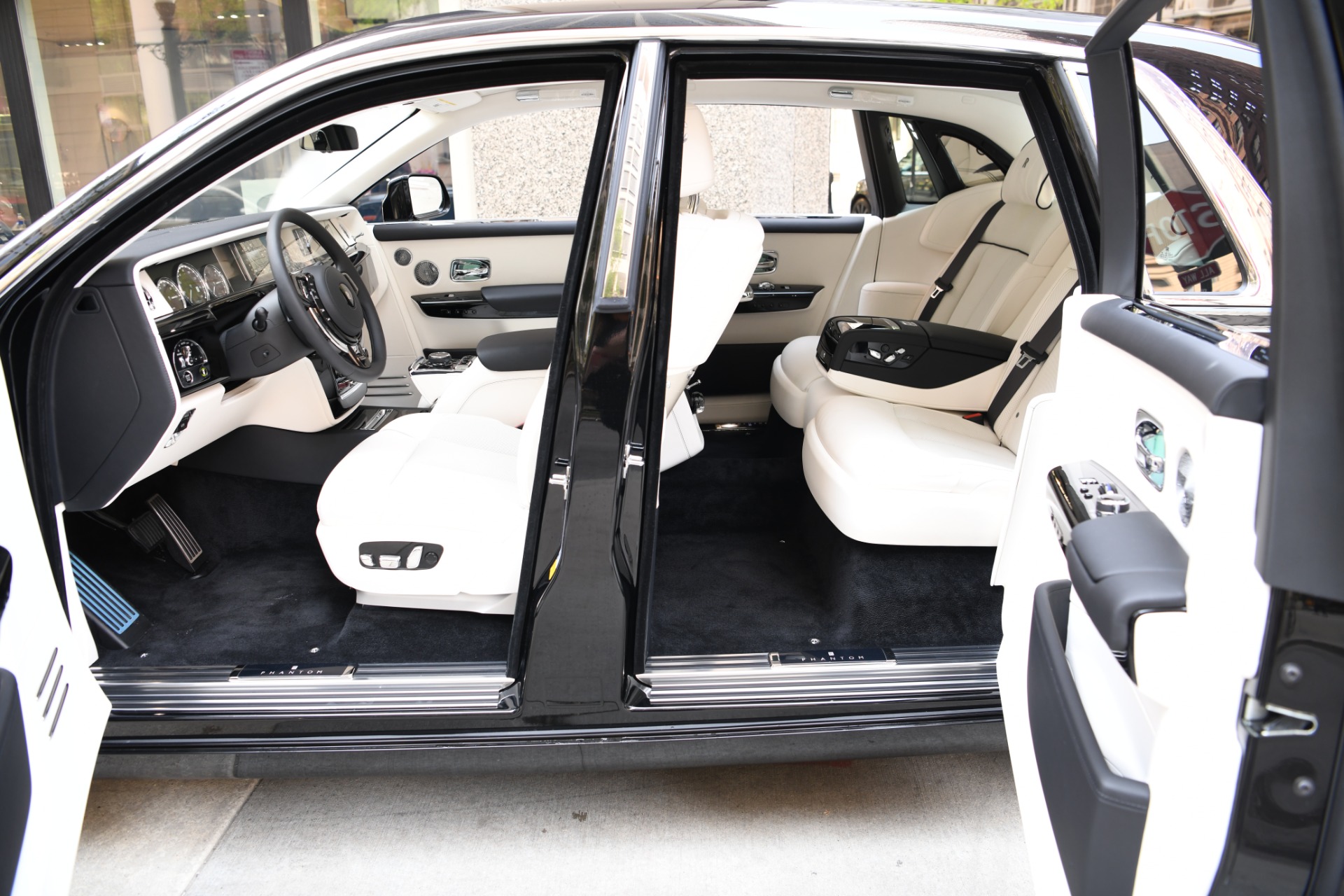 New 2023 Rolls-Royce Phantom | St. Petersburg, FL
