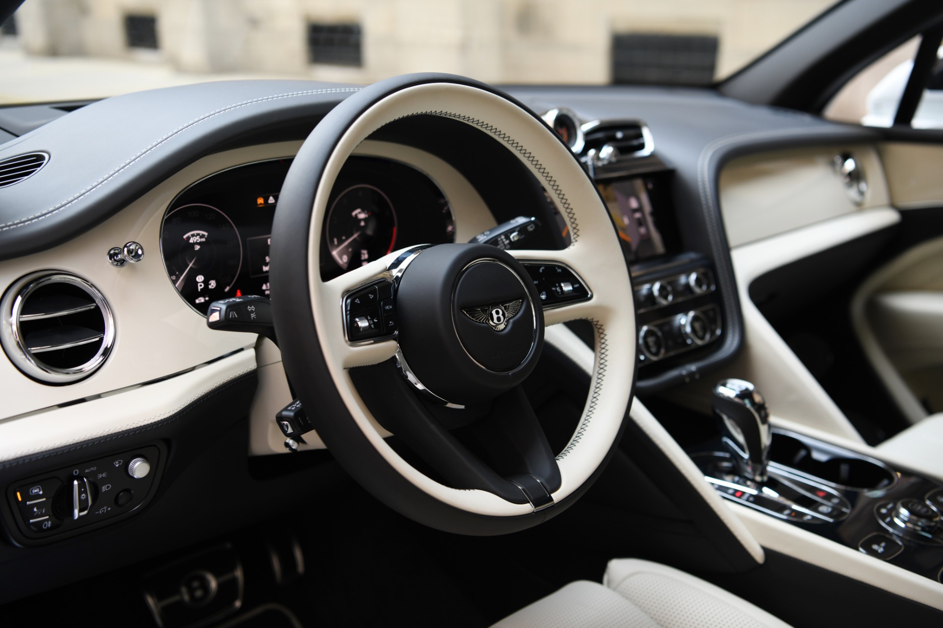 New 2023 Bentley Bentayga EWB Azure V8 | St. Petersburg, FL