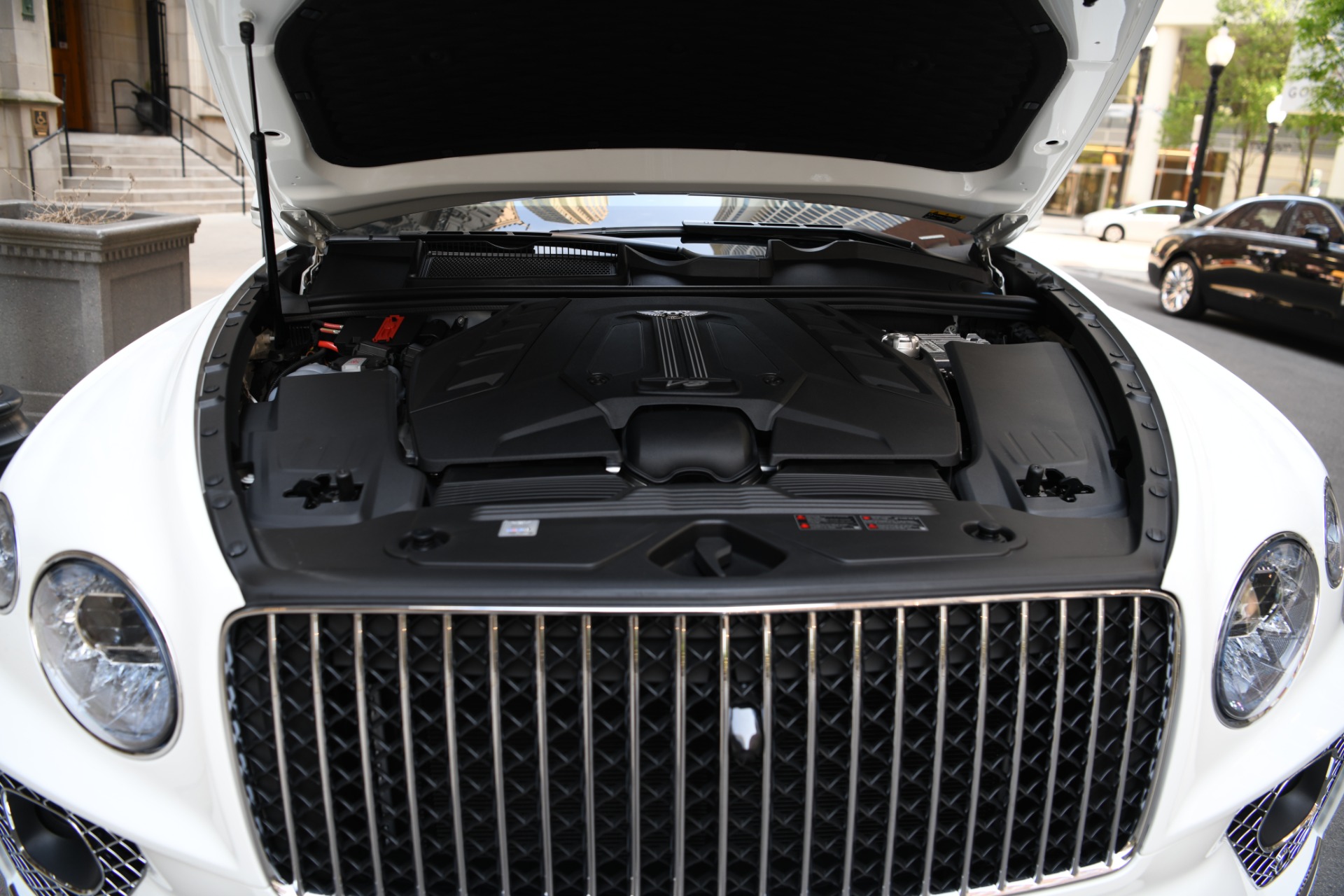 New 2023 Bentley Bentayga EWB Azure V8 | St. Petersburg, FL