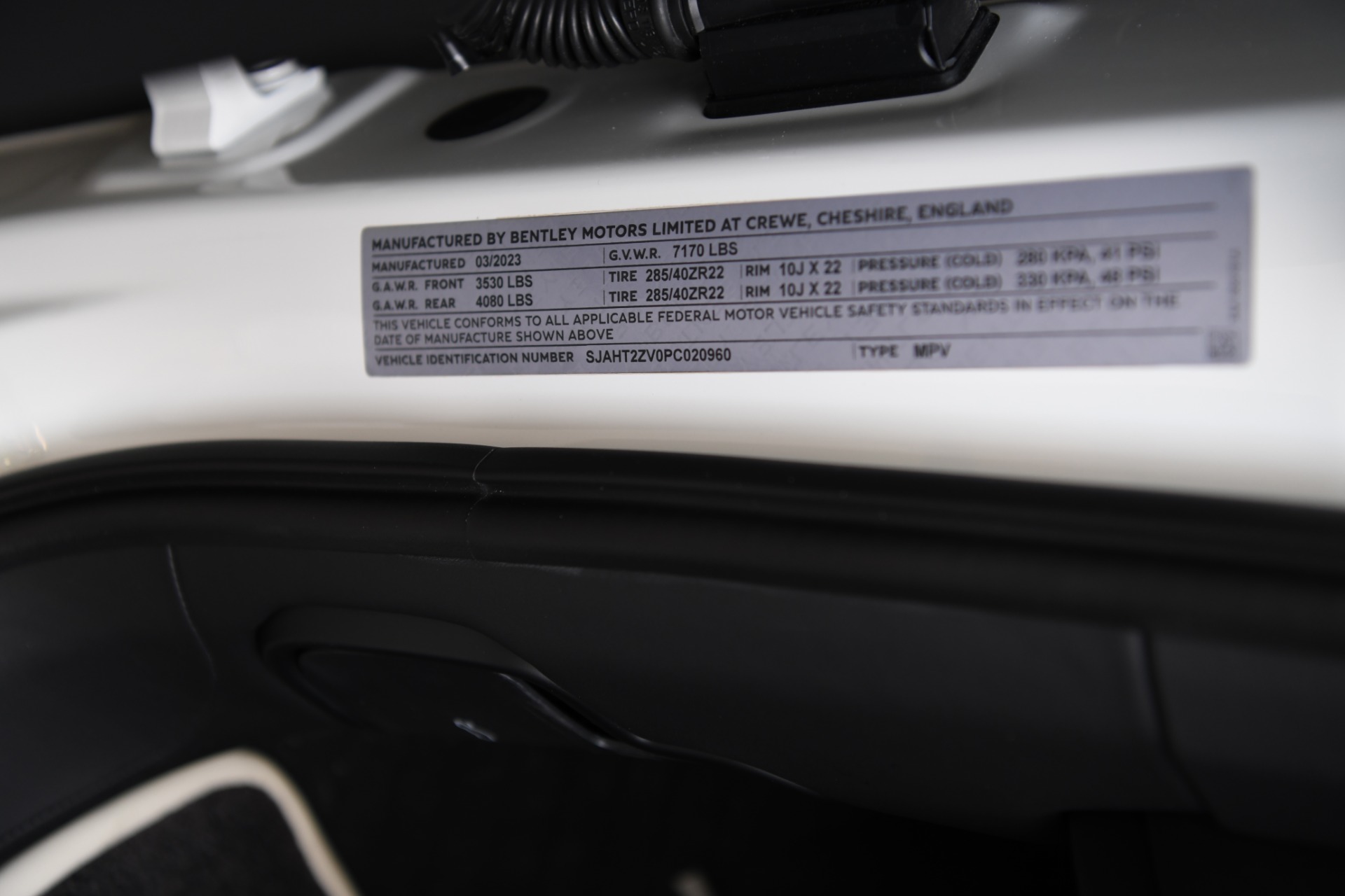 New 2023 Bentley Bentayga EWB Azure V8 | St. Petersburg, FL