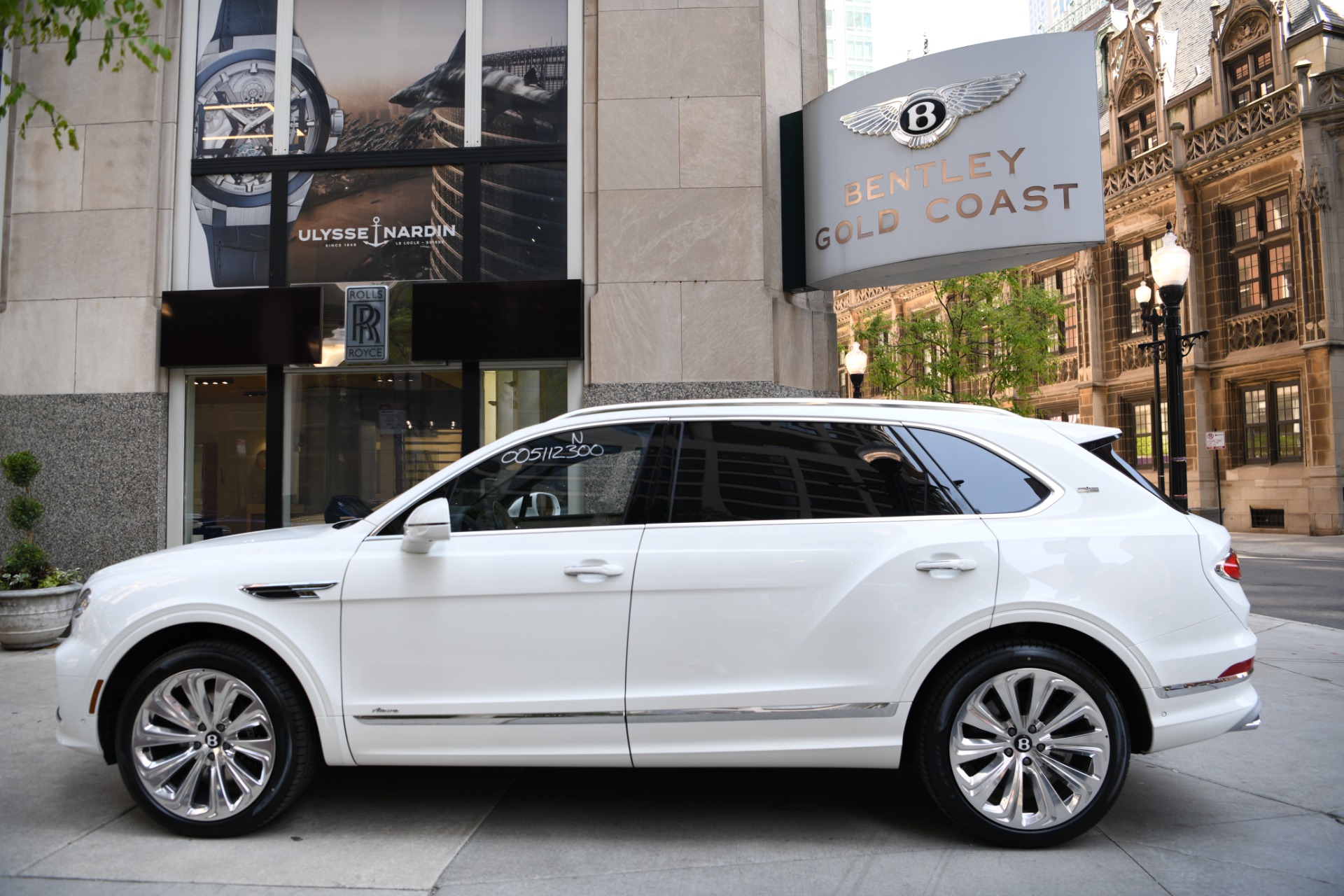 New 2023 Bentley Bentayga EWB Azure V8 | St. Petersburg, FL