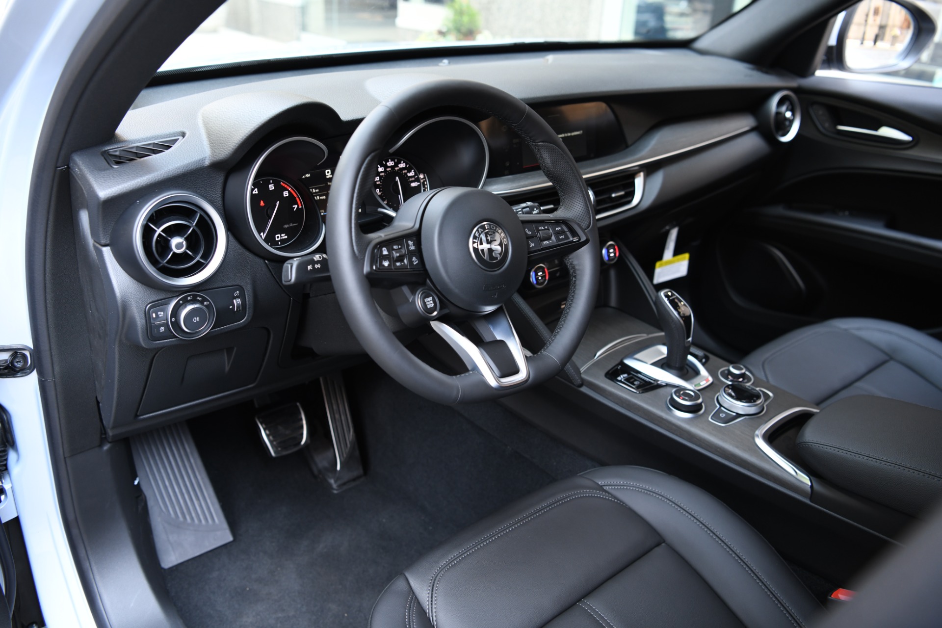 New 2023 Alfa Romeo Stelvio Ti | St. Petersburg, FL