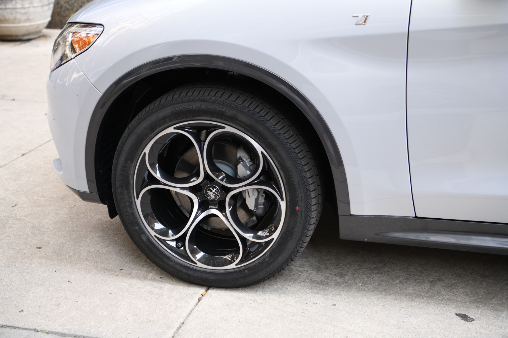 New 2023 Alfa Romeo Stelvio Ti | St. Petersburg, FL