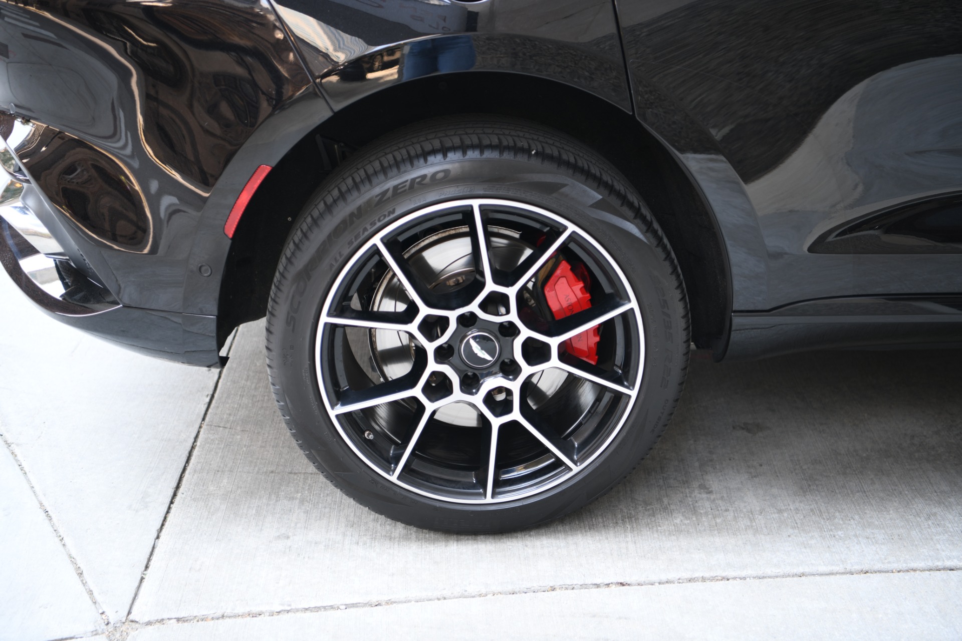 Used 2021 Aston Martin DBX | St. Petersburg, FL