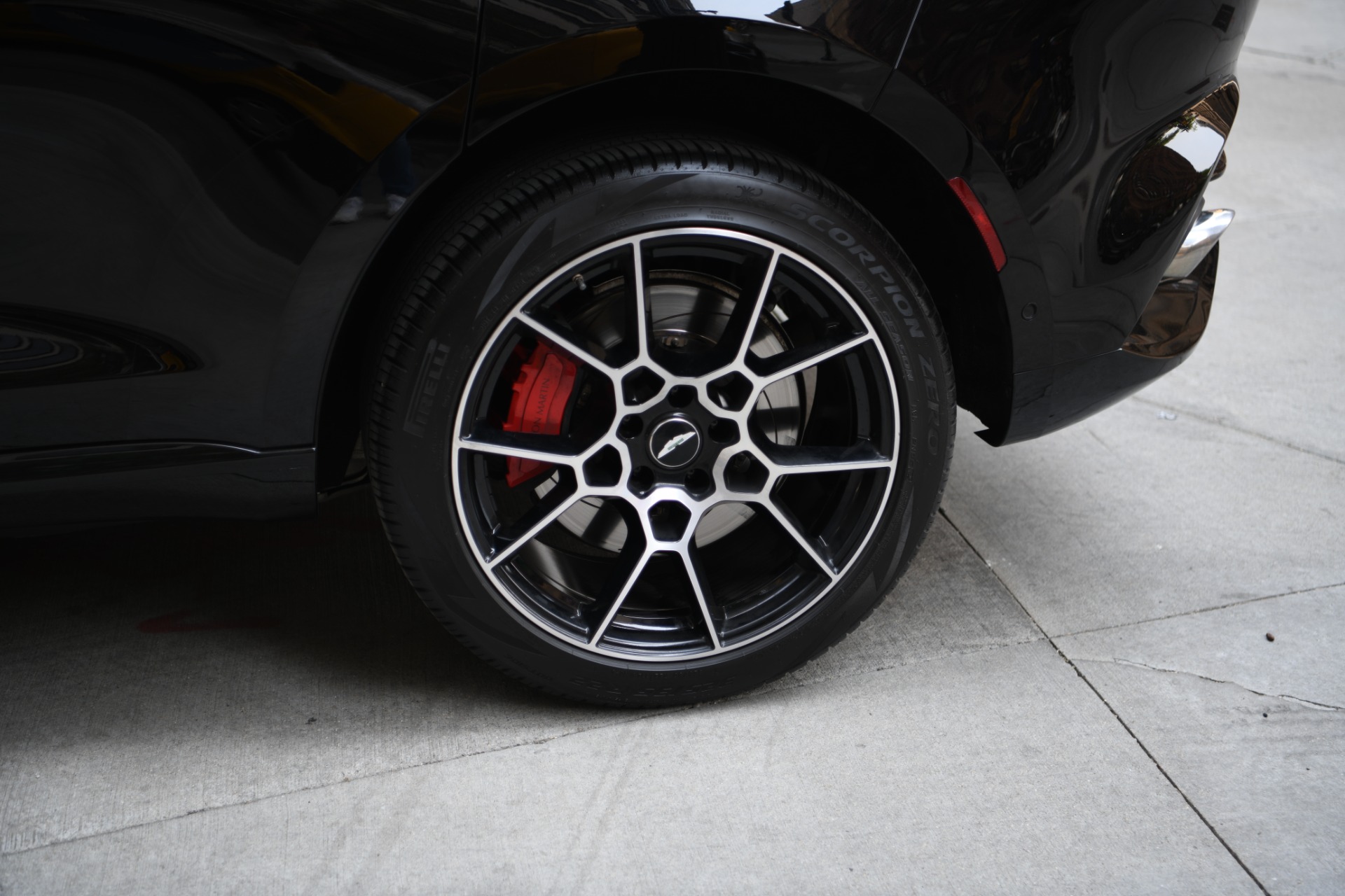 Used 2021 Aston Martin DBX | St. Petersburg, FL