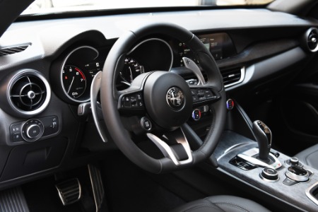 New 2023 Alfa Romeo Stelvio Sprint | Chicago, IL