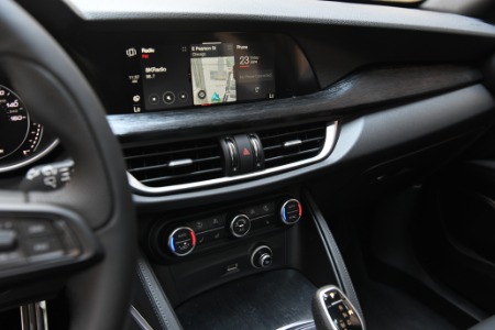 New 2023 Alfa Romeo Stelvio Sprint | Chicago, IL