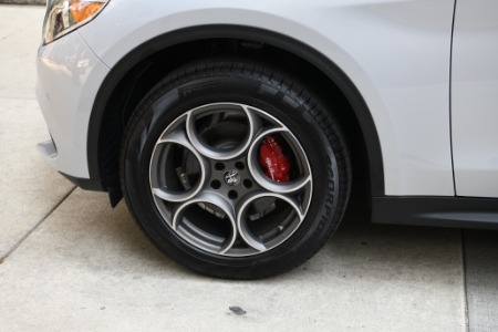 New 2023 Alfa Romeo Stelvio Sprint | Chicago, IL
