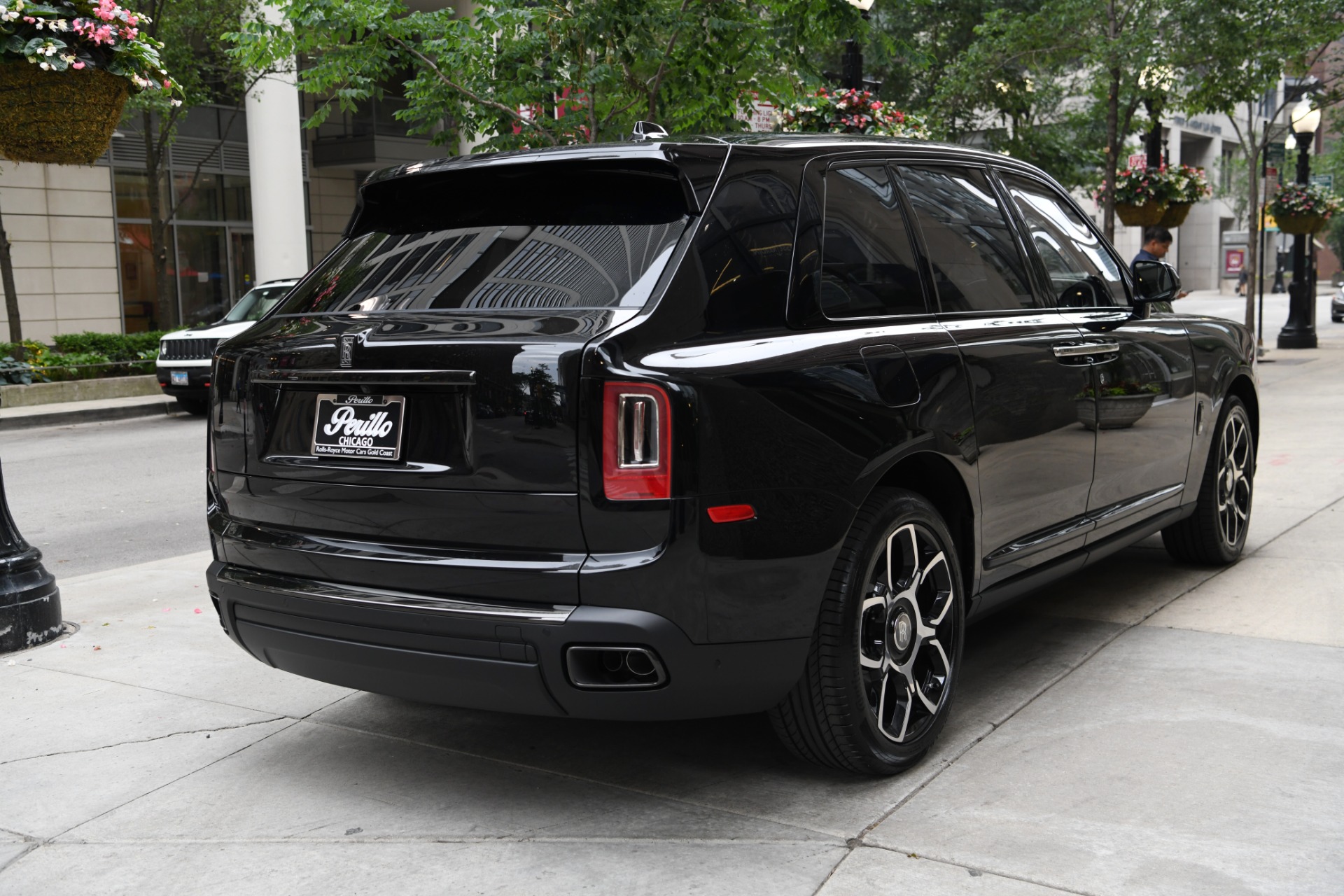 Used 2023 Rolls-Royce Black Badge Cullinan  | Chicago, IL