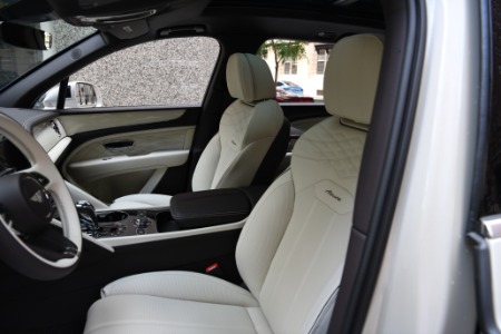 New 2023 Bentley Bentayga Azure EWB V8 | Chicago, IL