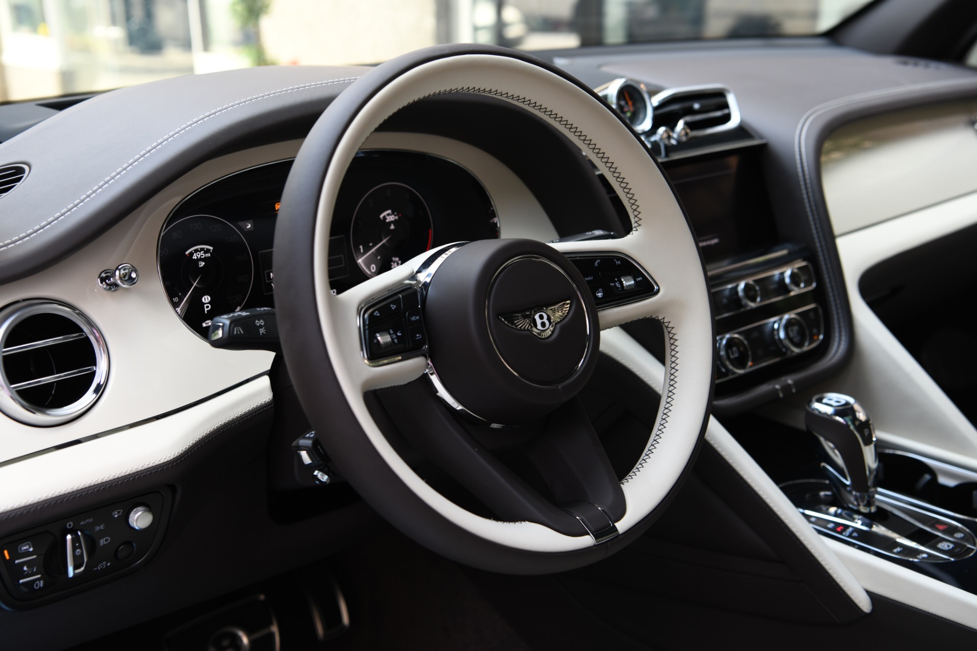 New 2023 Bentley Bentayga Azure EWB V8 | St. Petersburg, FL
