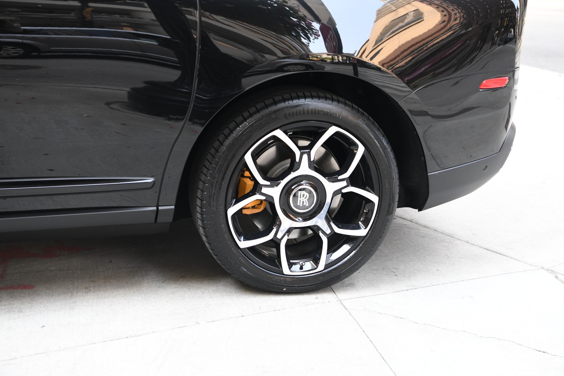 New 2023 Rolls-Royce Black Badge Cullinan | St. Petersburg, FL