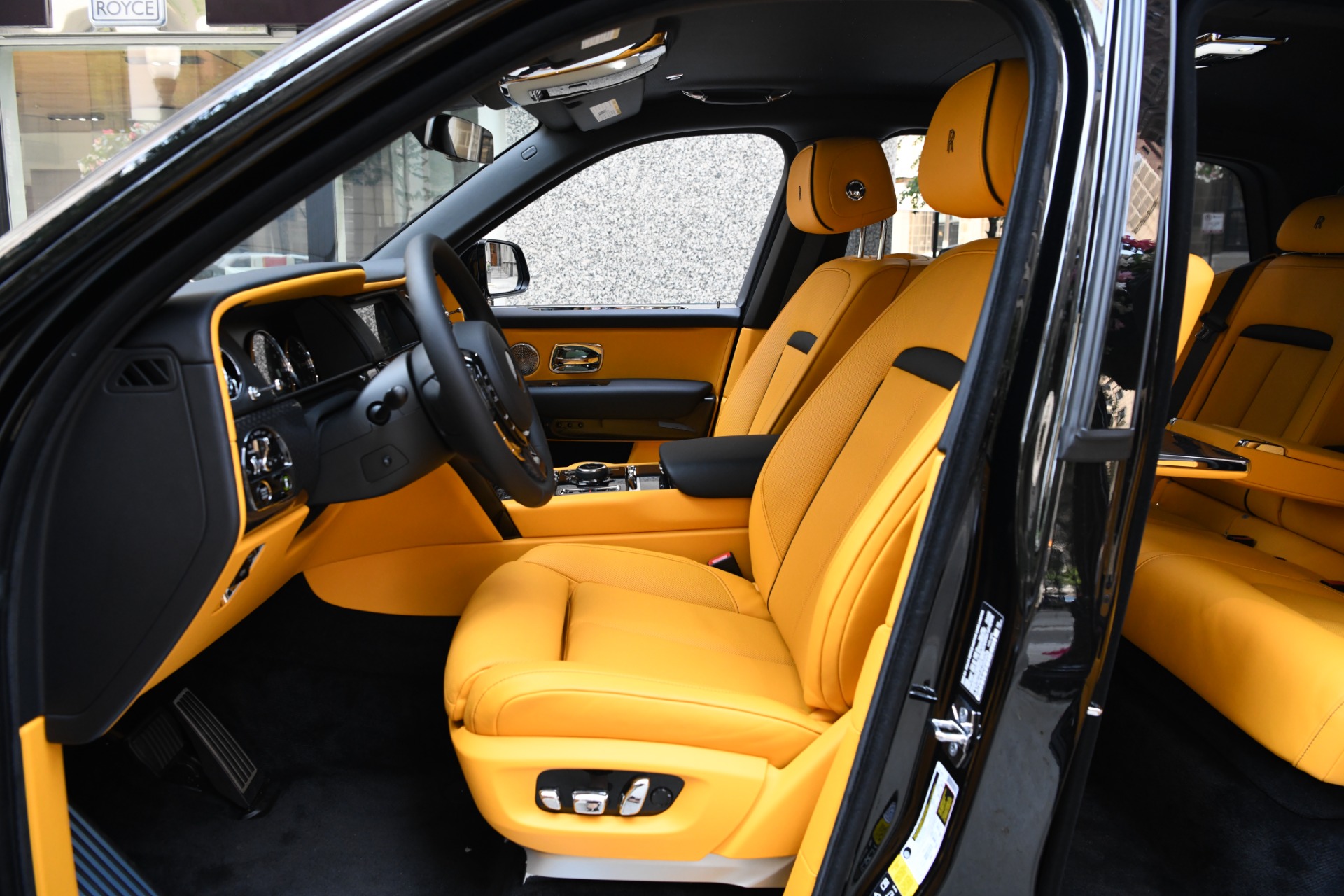 New 2023 Rolls-Royce Black Badge Cullinan | St. Petersburg, FL