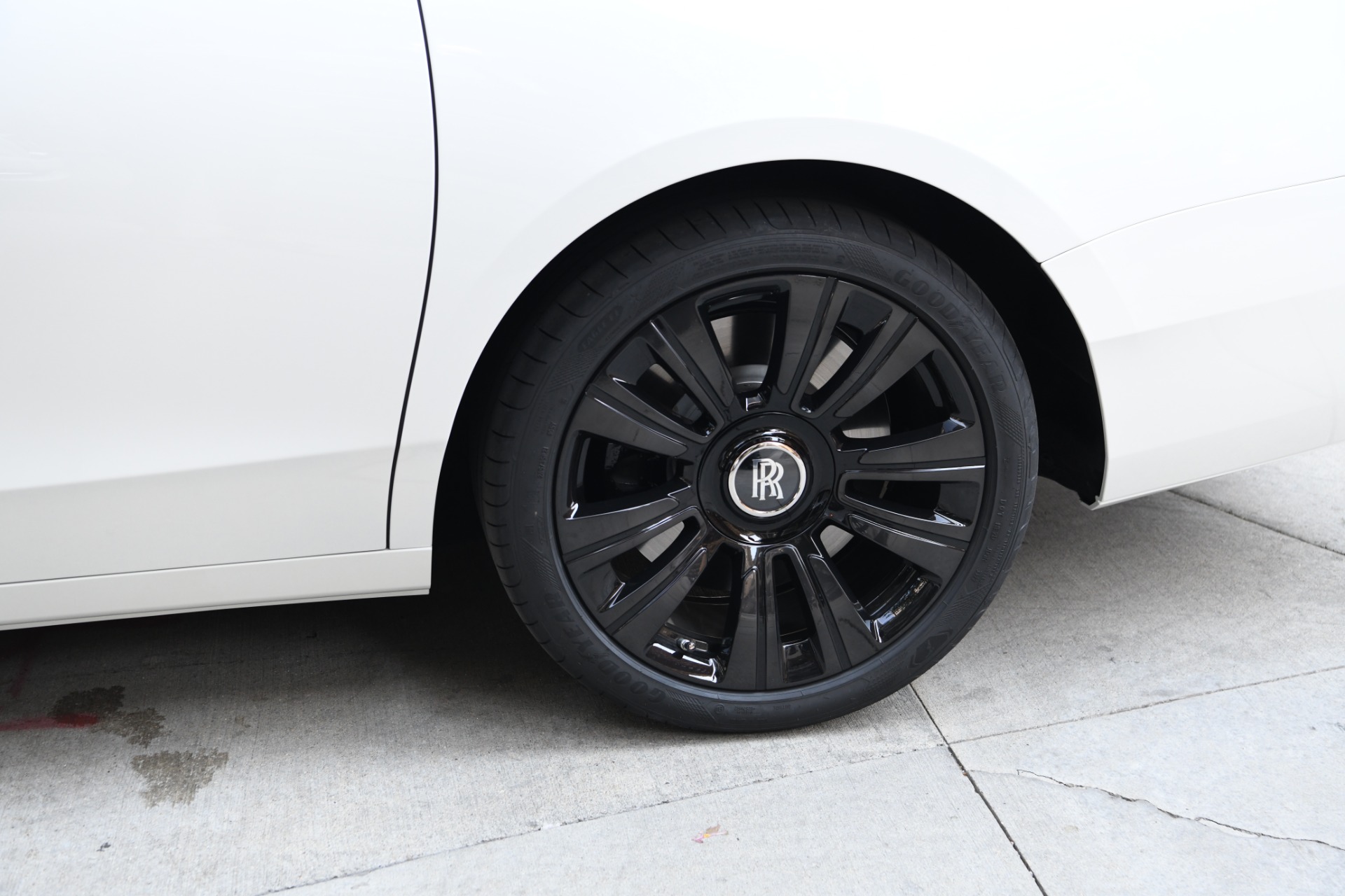 New 2023 Rolls-Royce Ghost | St. Petersburg, FL