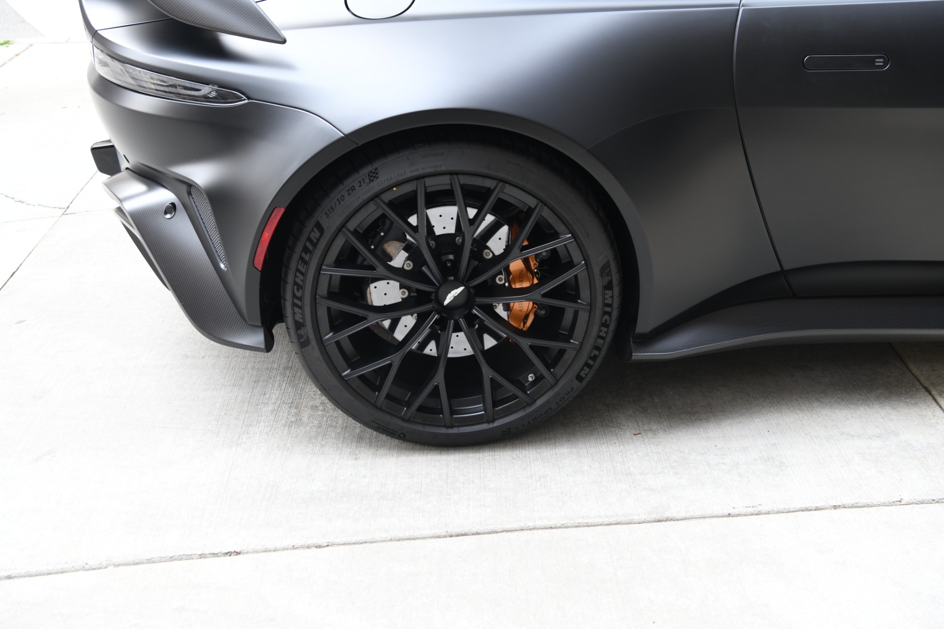 Used 2023 Aston Martin Vantage V12 | St. Petersburg, FL