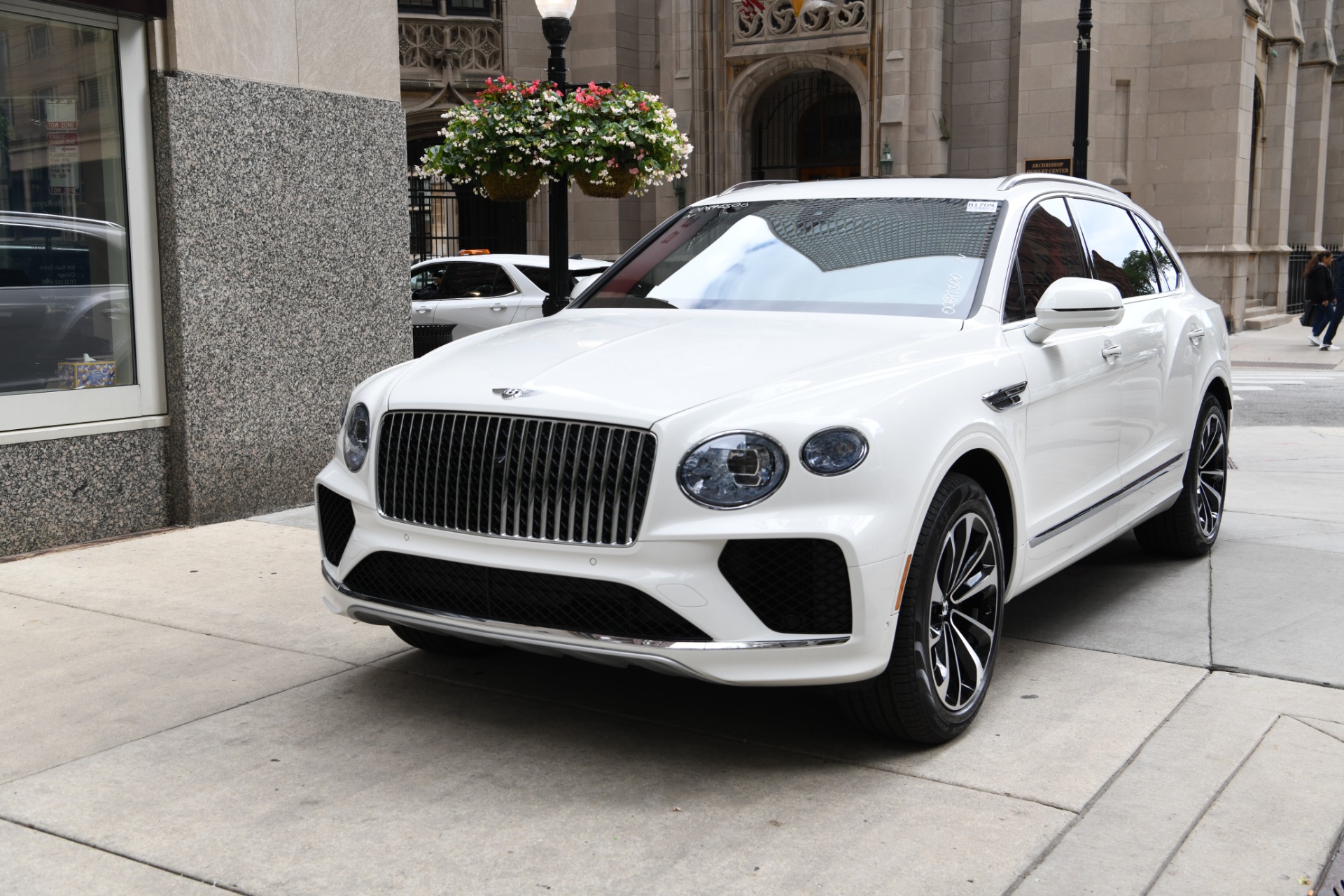 New 2023 Bentley Bentayga EWB | St. Petersburg, FL