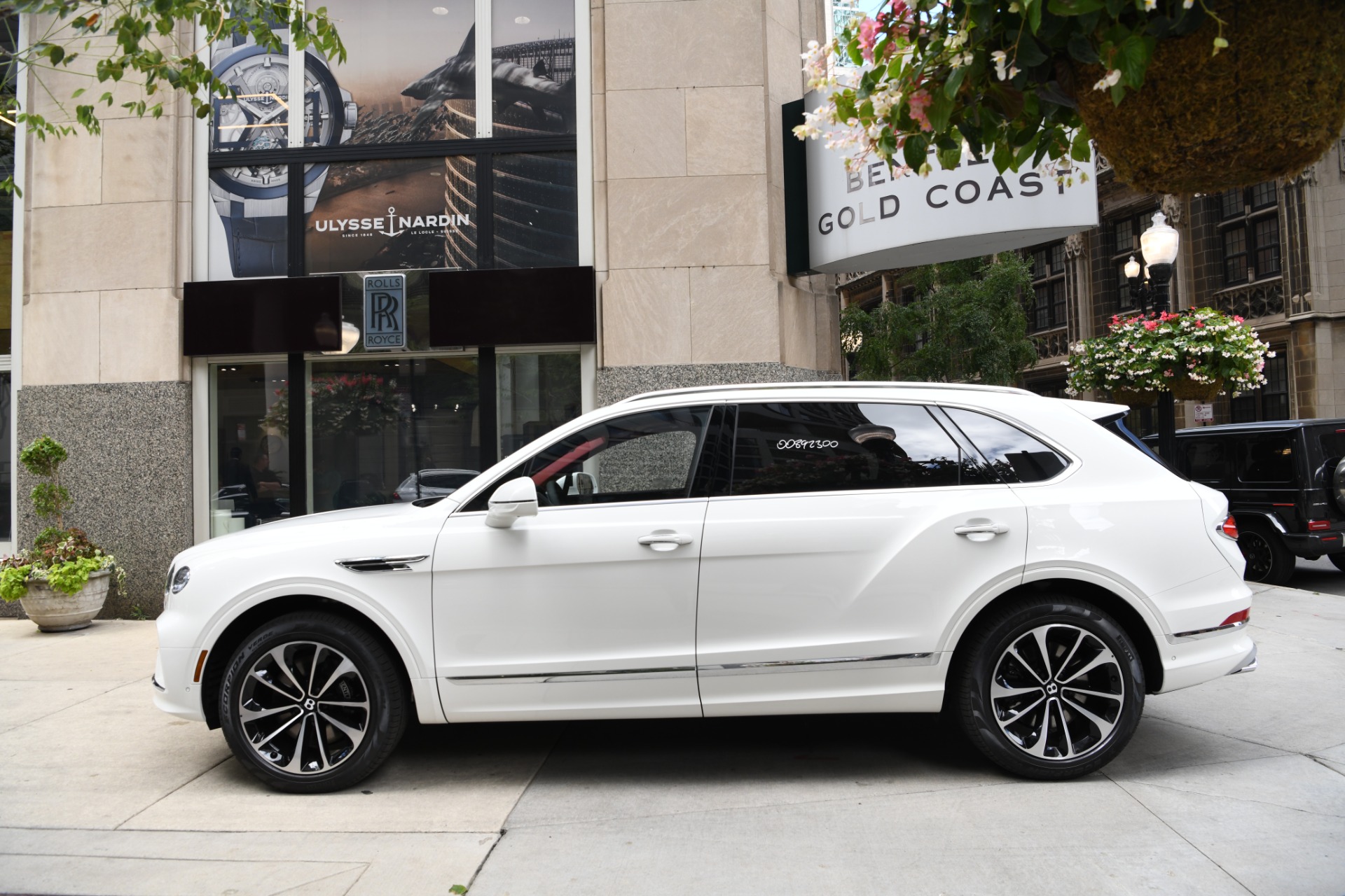 New 2023 Bentley Bentayga EWB | St. Petersburg, FL