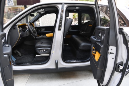 Used 2024 Rolls-Royce Black Badge Cullinan  | Chicago, IL