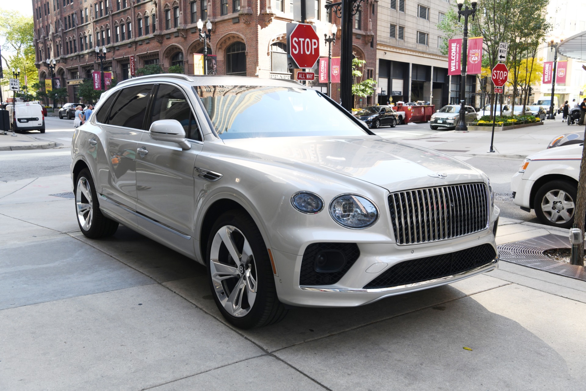 New 2023 Bentley Bentayga EWB | Chicago, IL