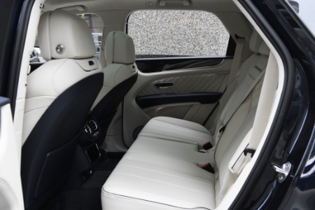 New 2023 Bentley Bentayga Azure V8 | Chicago, IL