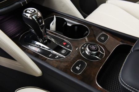 New 2023 Bentley Bentayga Azure V8 | Chicago, IL