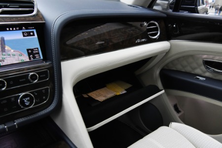 New 2023 Bentley Bentayga Azure V8 | Chicago, IL