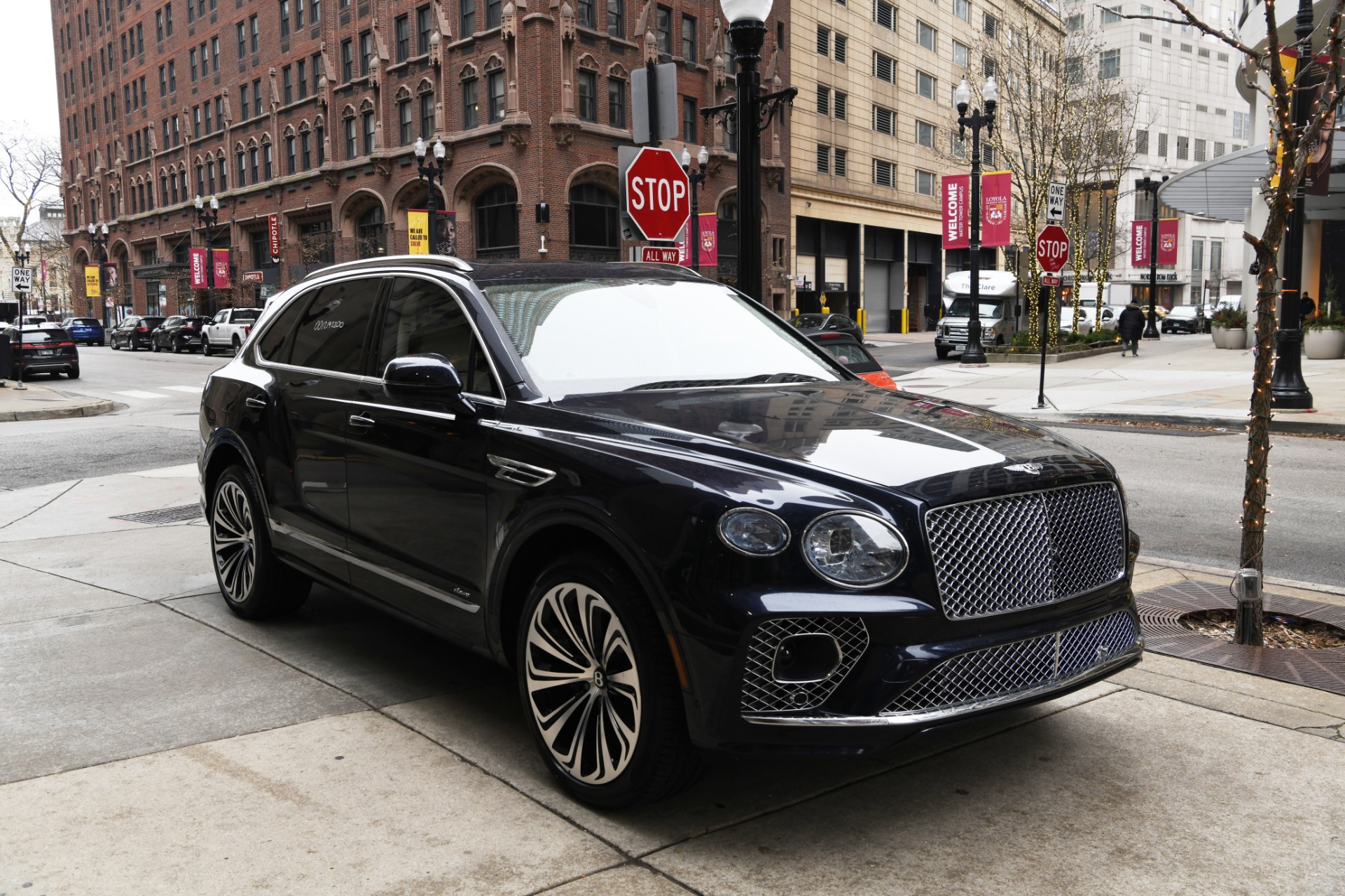 New 2023 Bentley Bentayga Azure V8 | St. Petersburg, FL