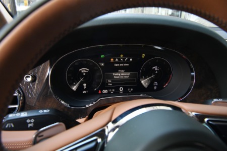 New 2023 Bentley Bentayga Azure V8 | Chicago, IL