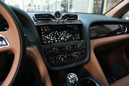 New 2023 Bentley Bentayga Azure V8 | Chicago, IL