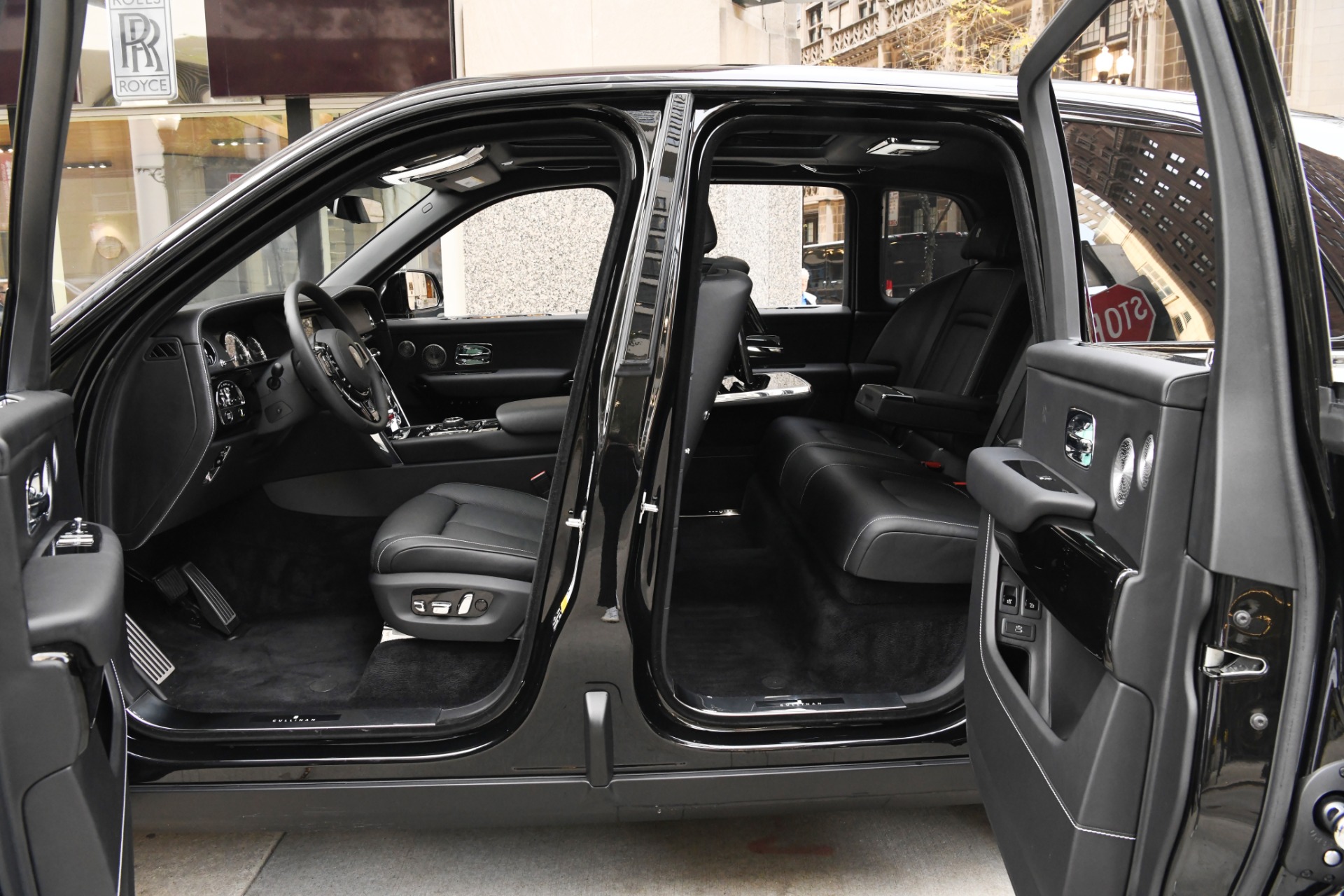 New 2023 Rolls-Royce Cullinan | St. Petersburg, FL