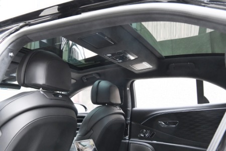 New 2024 Bentley Flying Spur Azure V8 | Chicago, IL